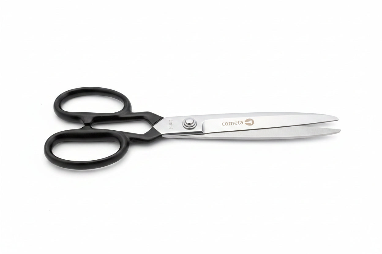 Tijera Corneta Forjada Mango Negro 8 pulgadas